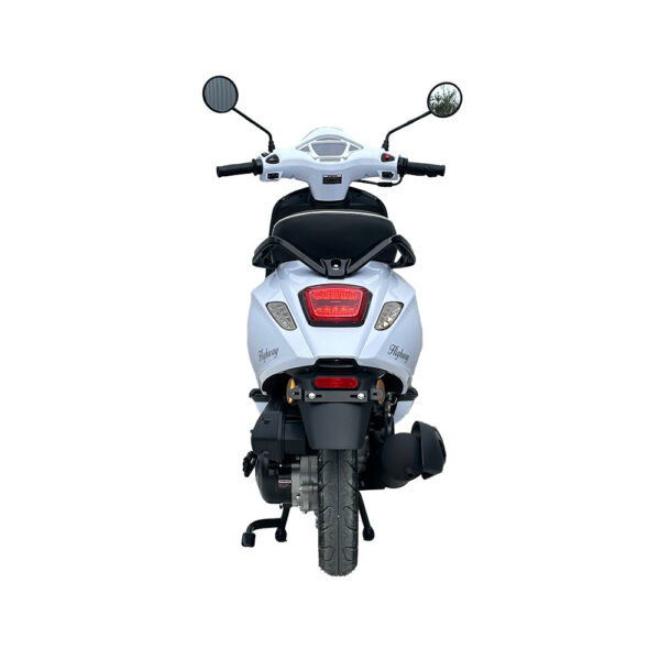 modèle Highway blanc de dos, scooter thermique de la gamme IMF Industrie