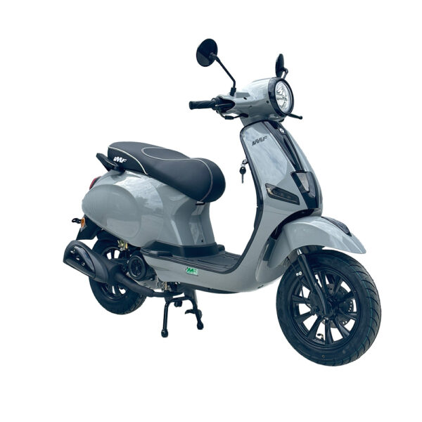 modèle Highway gris de trois-quarts, scooter thermique de la gamme IMF Industrie