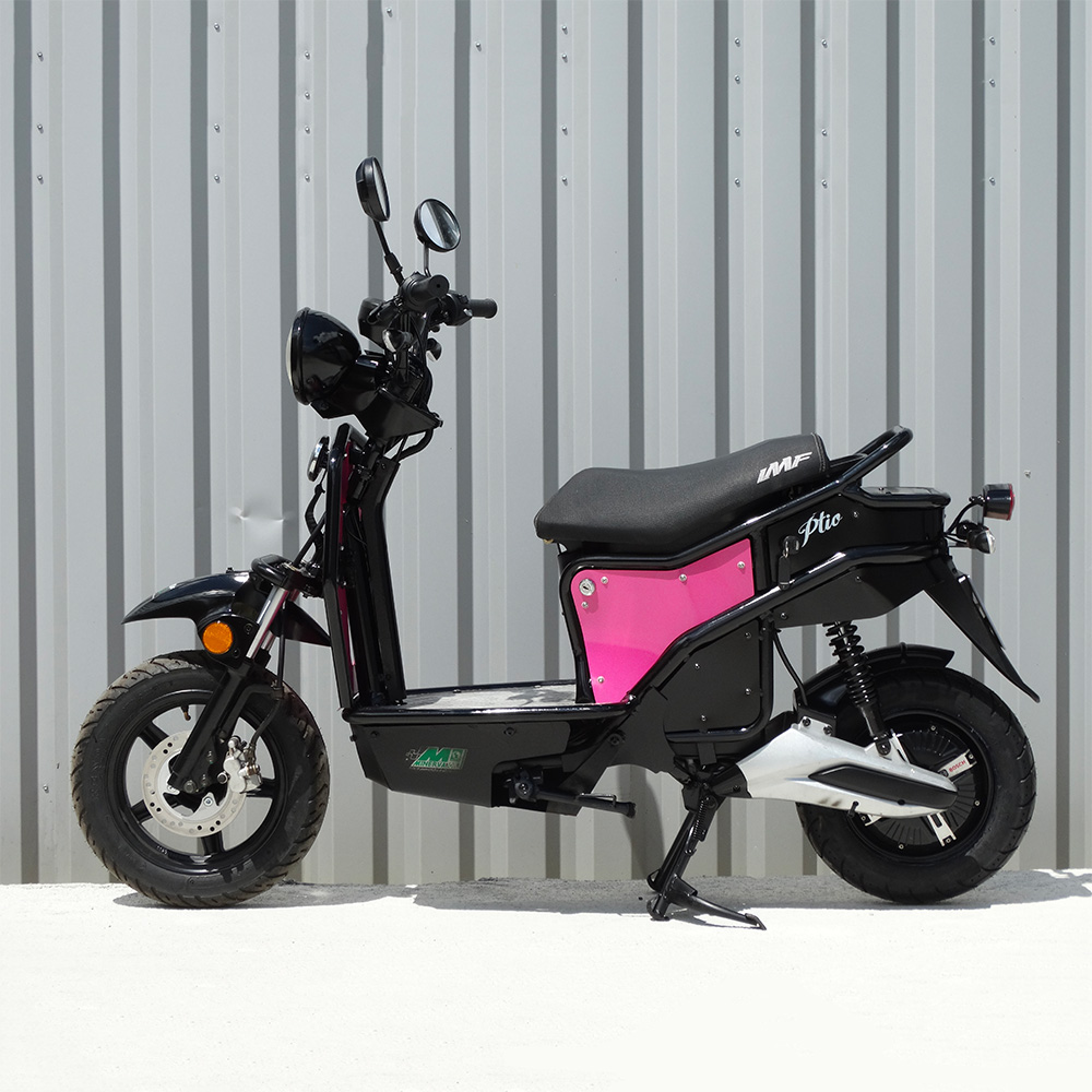 E-Ptio scooter électrique français reconditionné de la marque IMF Industrie, scooter utilisé par les Dominos Pizzas, scooter entièrement personnalisable, coloris rose de profil