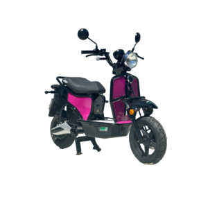 E-Ptio scooter électrique français reconditionné de la marque IMF Industrie, scooter utilisé par les Dominos Pizzas, scooter entièrement personnalisable, coloris rose de trois-quarts